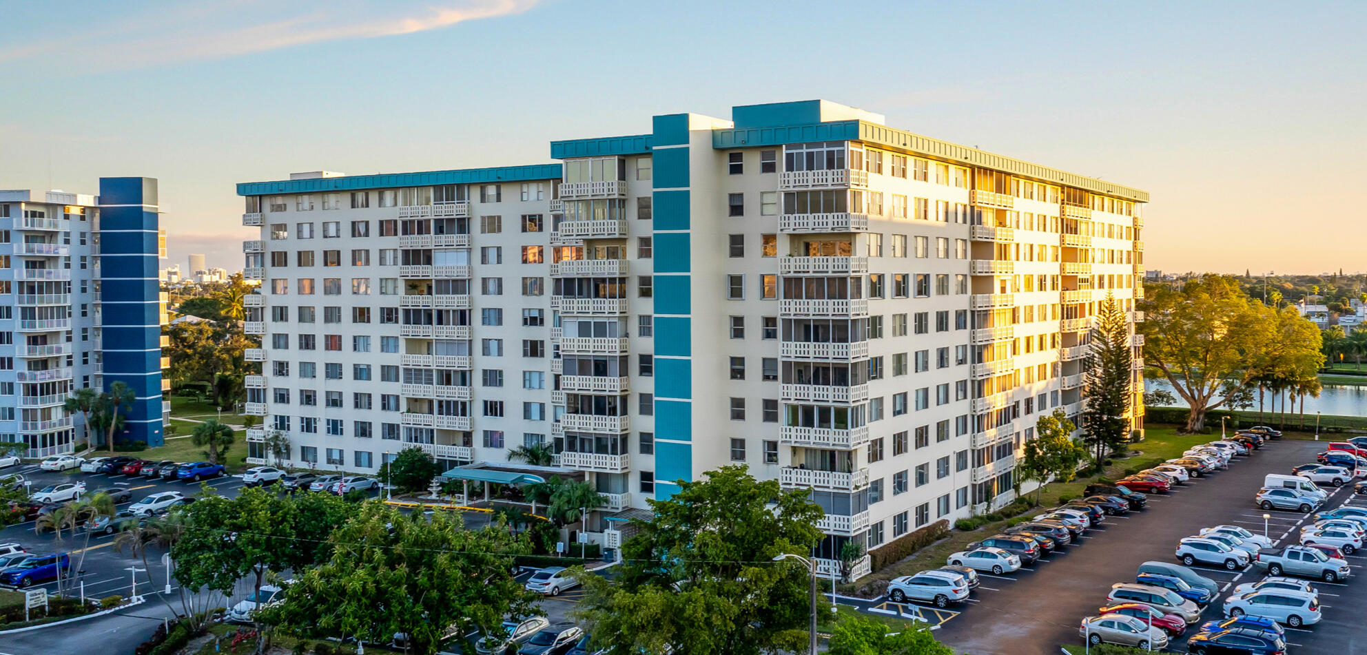 4330 Hillcrest Dr. Hollywood FL